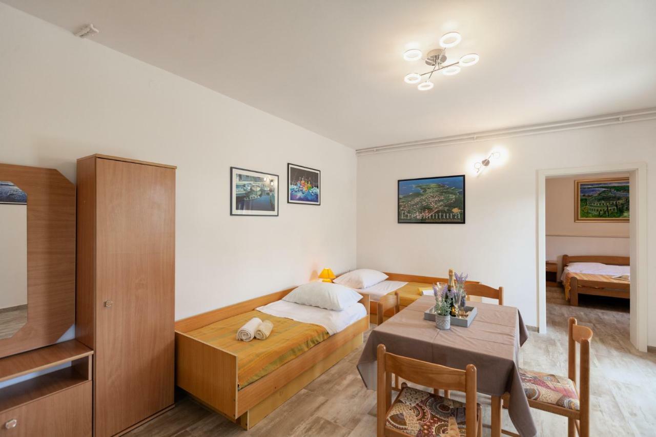 Apartment Ema Премантура Екстер'єр фото
