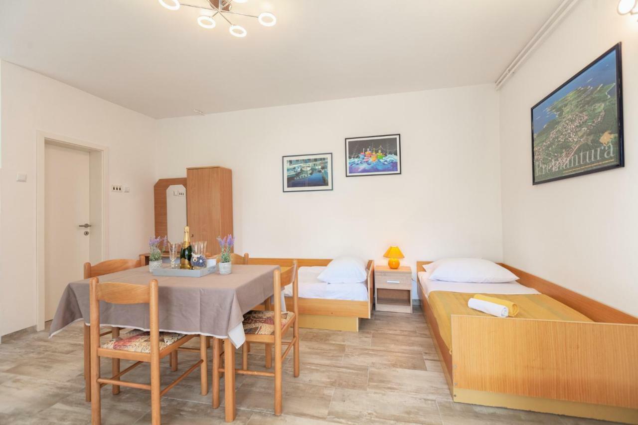 Apartment Ema Премантура Екстер'єр фото